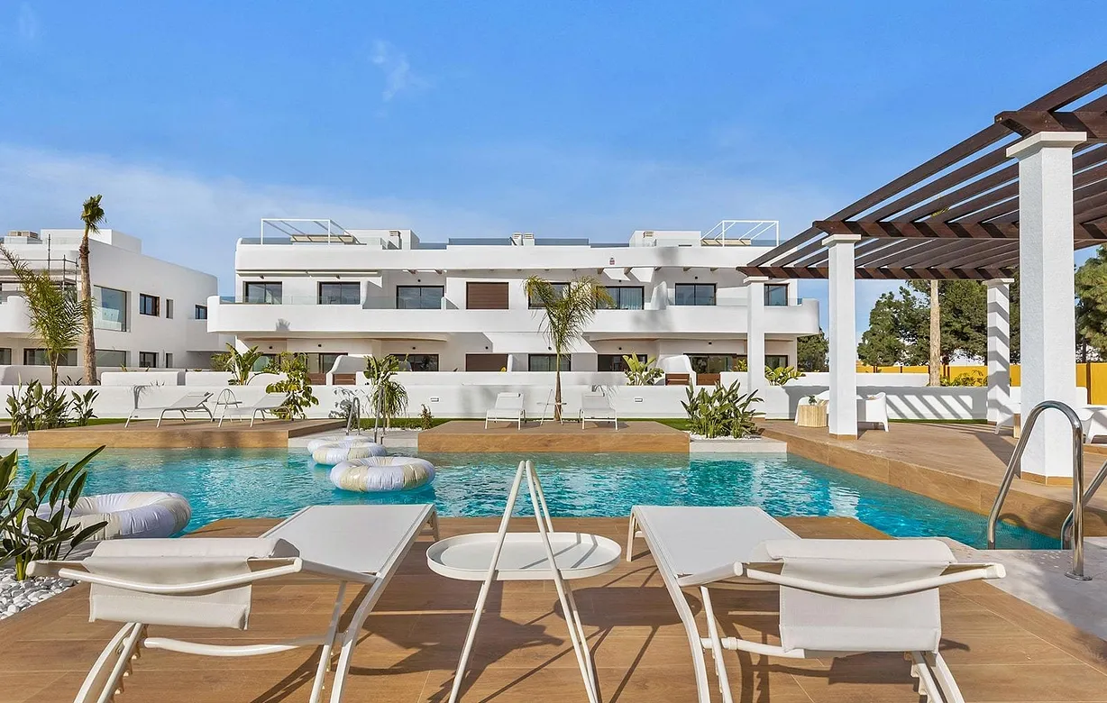 3 bedroom villa for sale - Bentley Hurst
