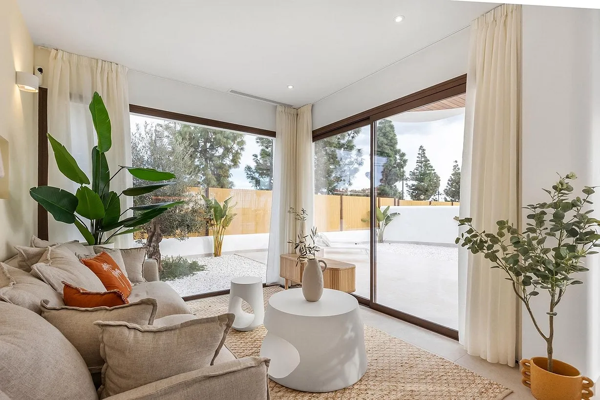 3 bedroom villa for sale - Bentley Hurst