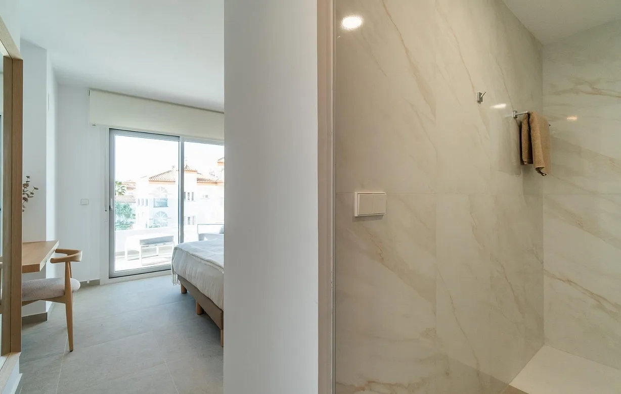 3 bedroom penthouse for sale - Bentley Hurst