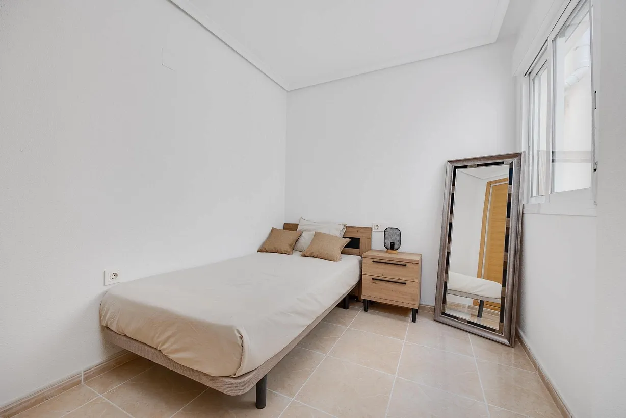 2 bedroom apartment for sale - Bentley Hurst