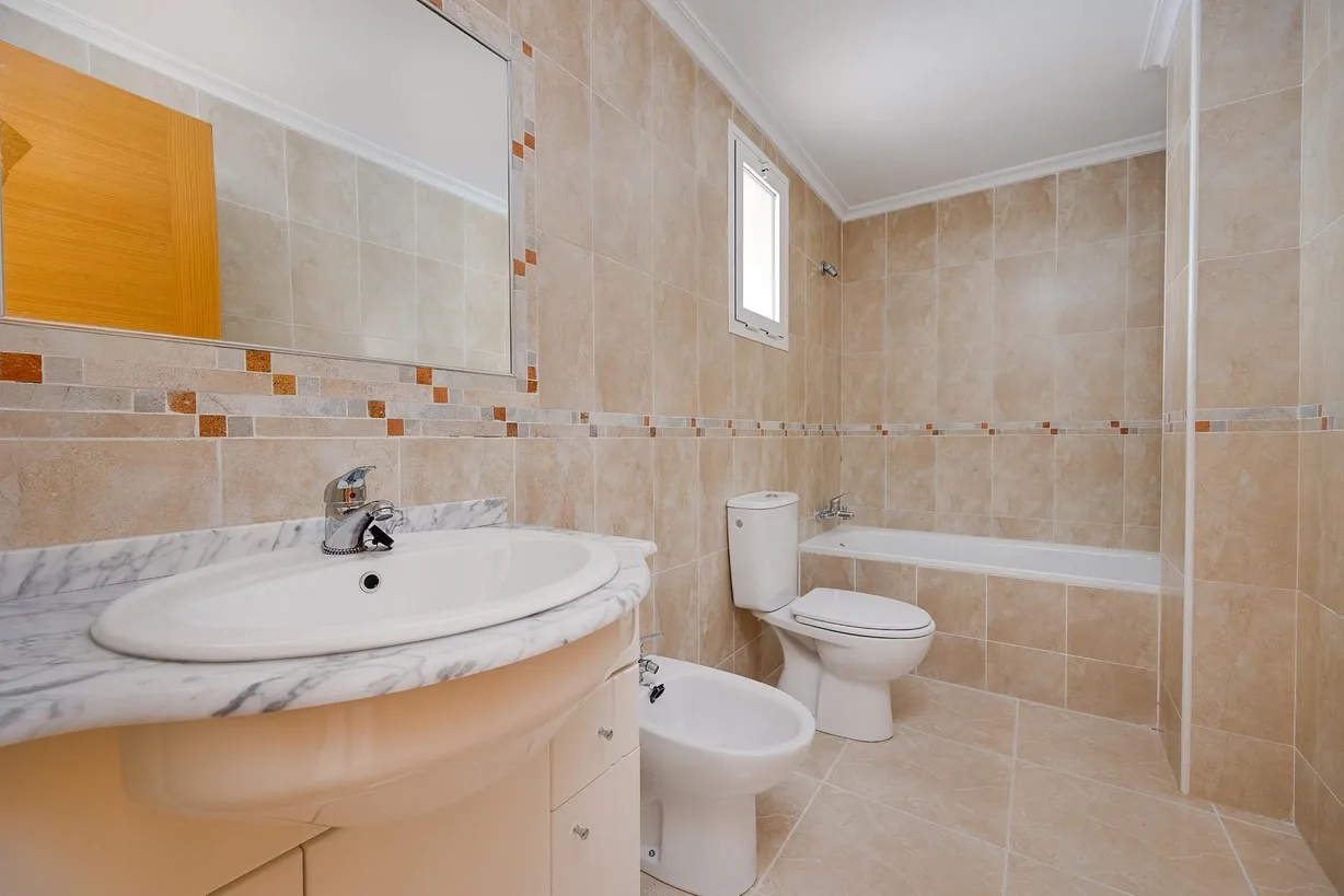 2 bedroom apartment for sale - Bentley Hurst