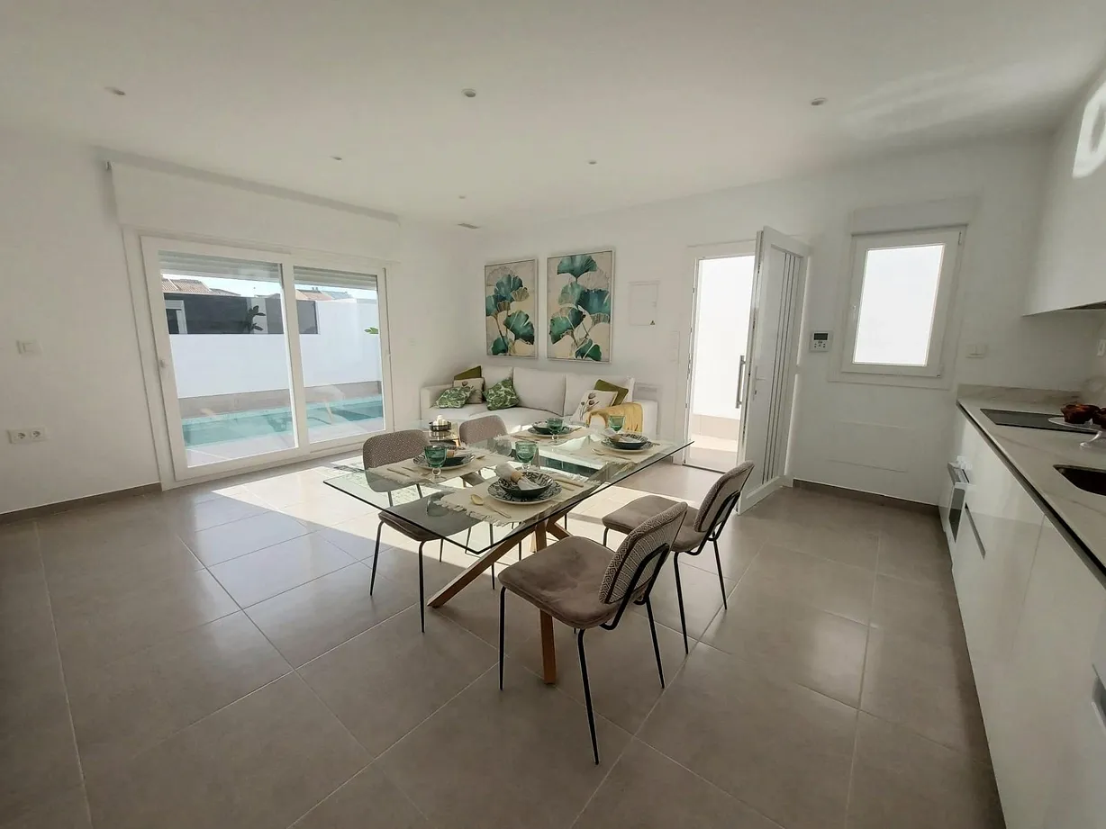 3 bedroom villa for sale - Bentley Hurst