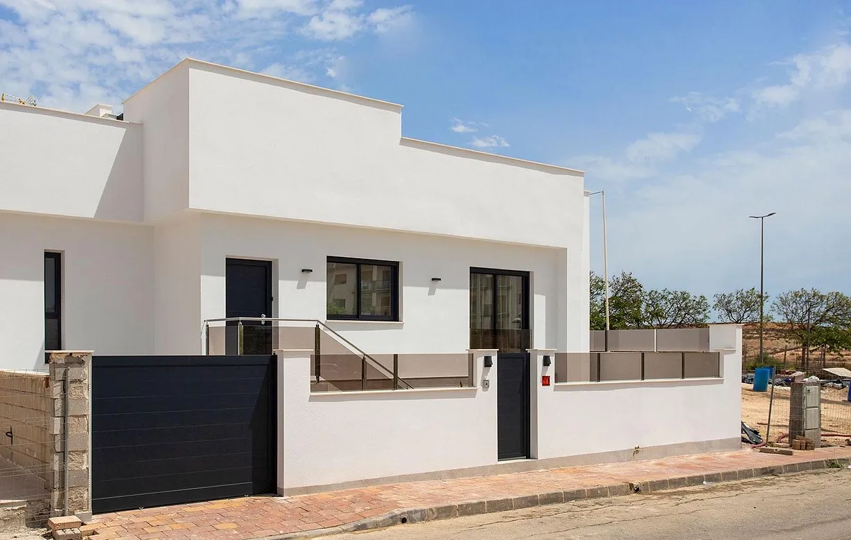 3 bedroom villa for sale - Bentley Hurst