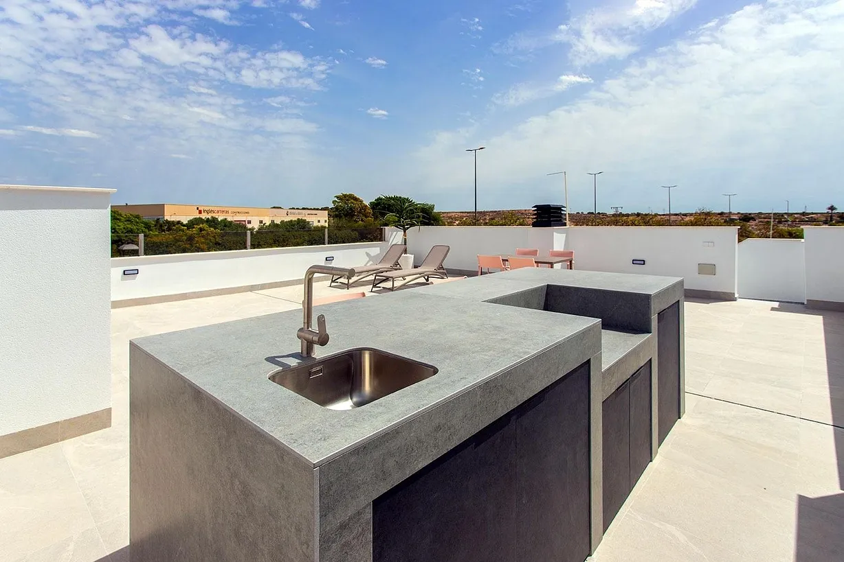 3 bedroom villa for sale - Bentley Hurst