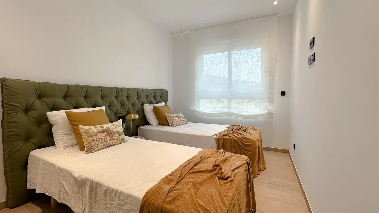 3 bedroom bungalow for sale - Bentley Hurst