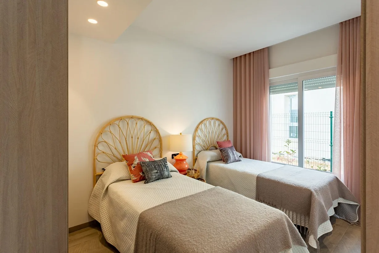 3 bedroom villa for sale - Bentley Hurst