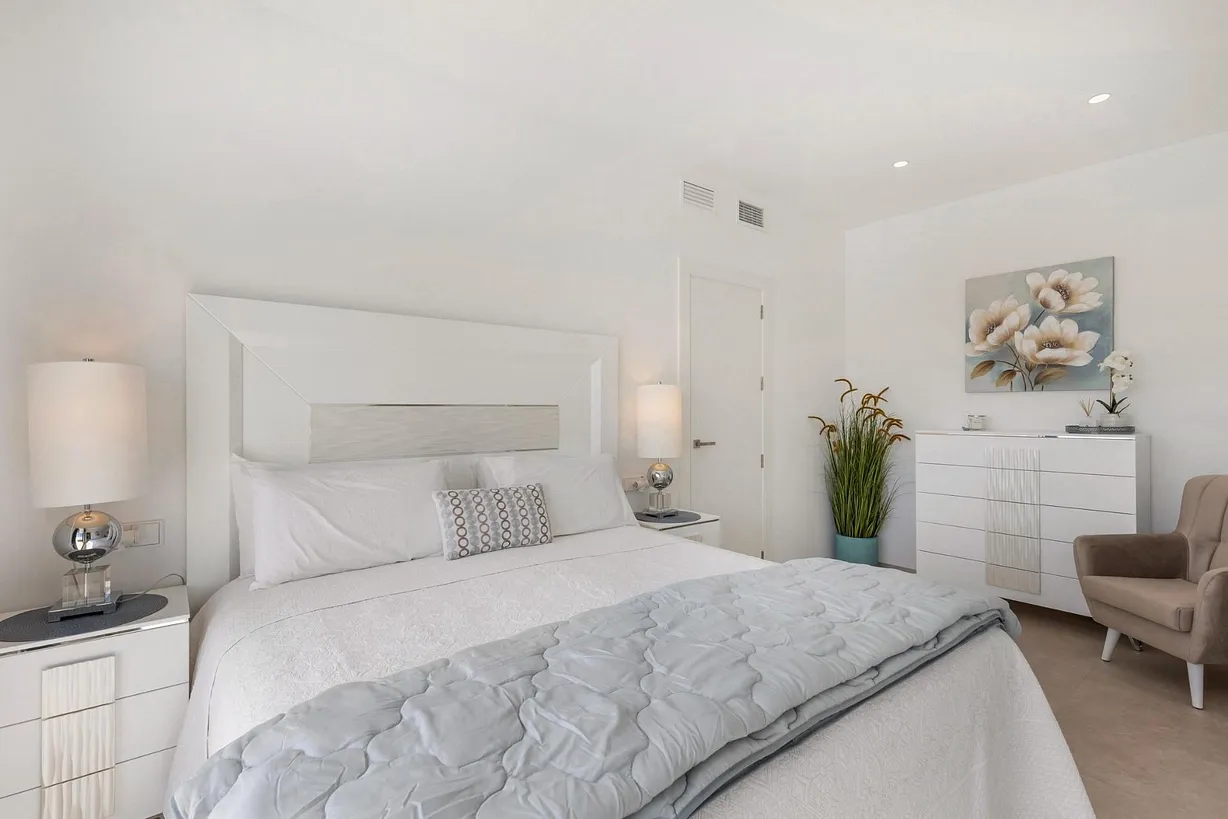 3 bedroom villa for sale - Bentley Hurst