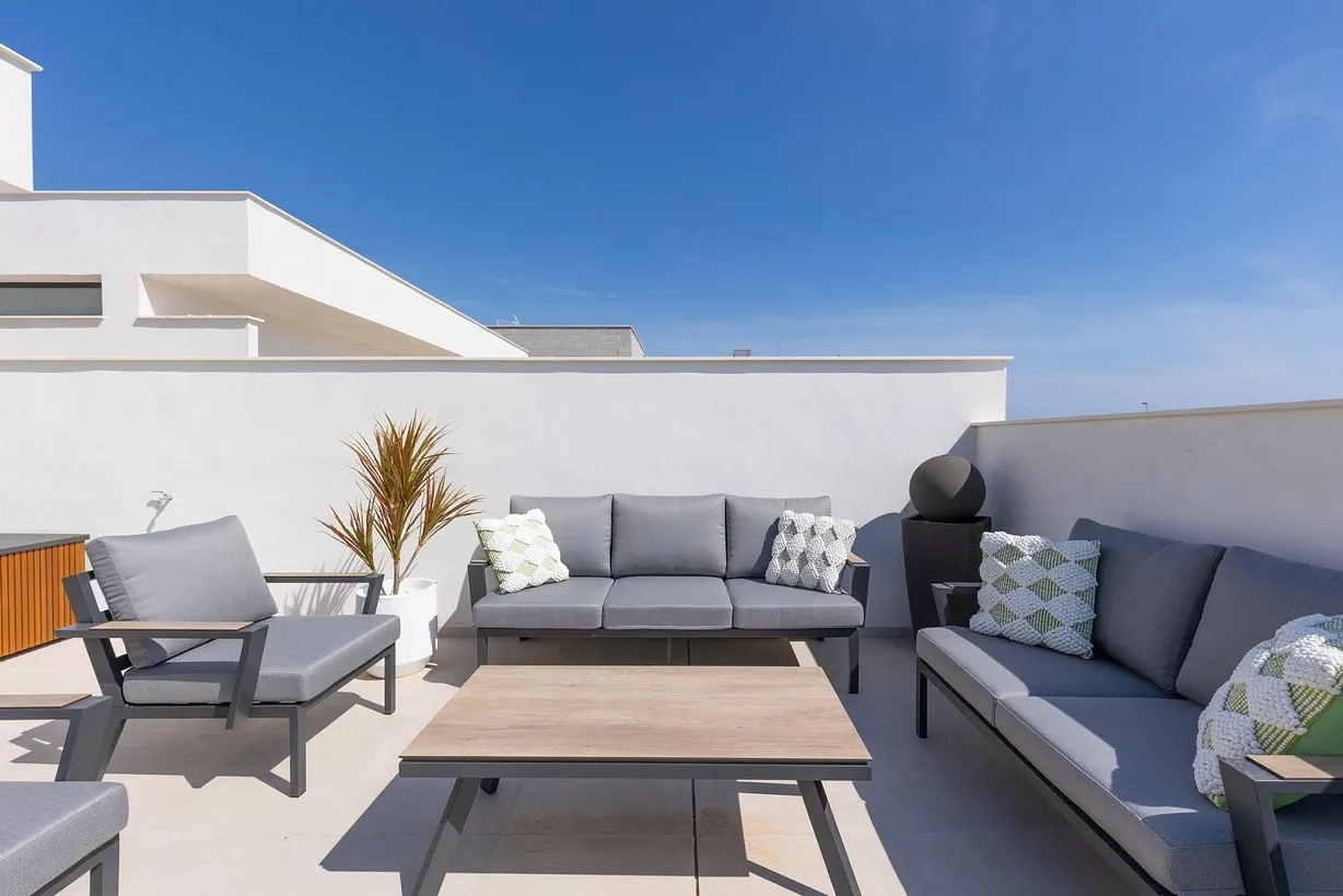 2 bedroom villa for sale - Bentley Hurst