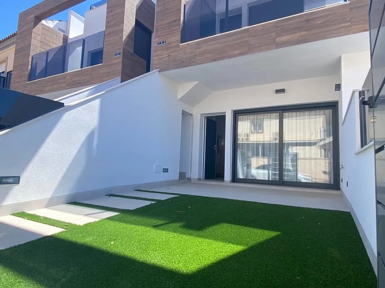2 bedroom bungalow for sale - Bentley Hurst