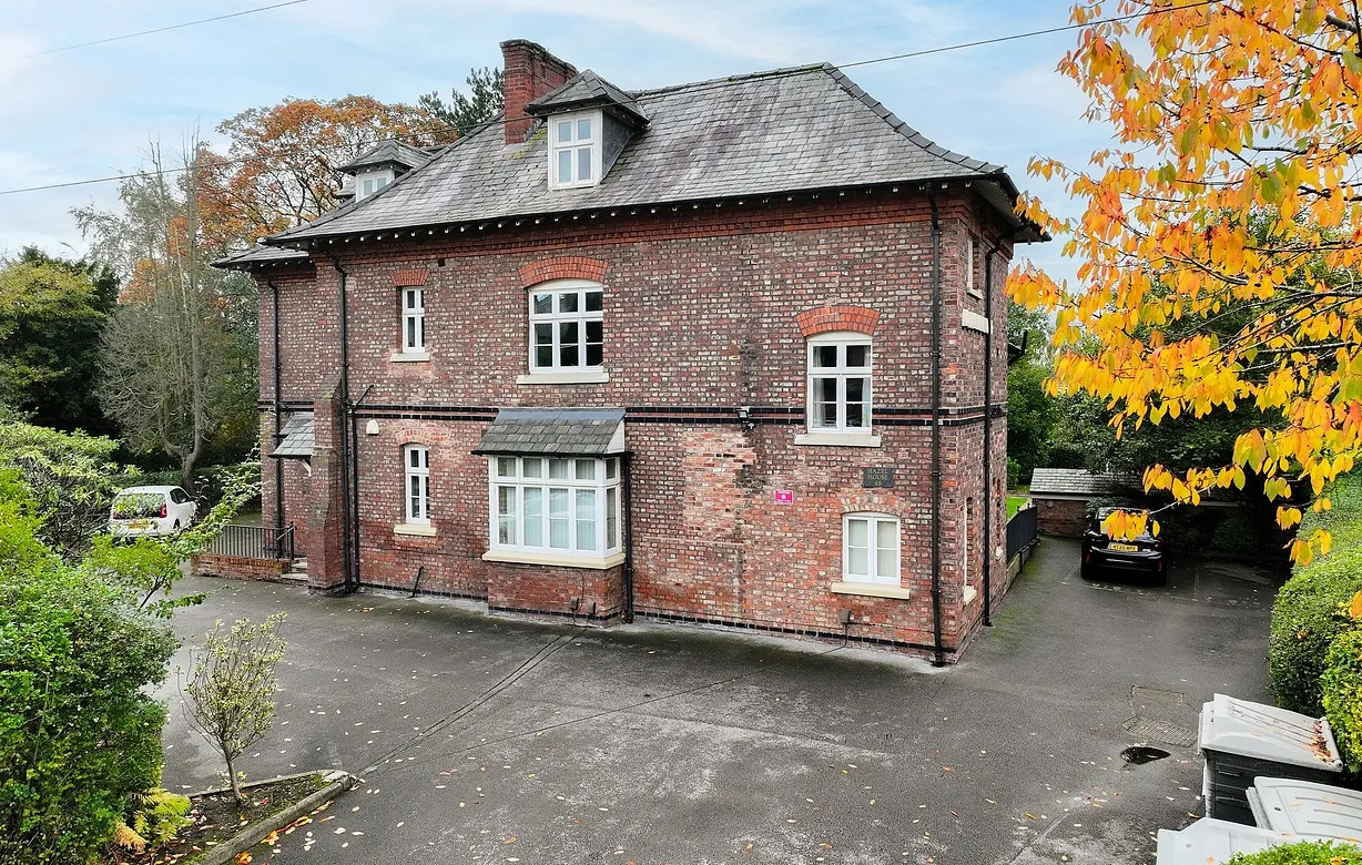 2 bedroom flat for sale - Bentley Hurst