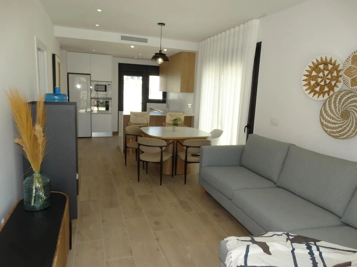 2 bedroom bungalow for sale - Bentley Hurst