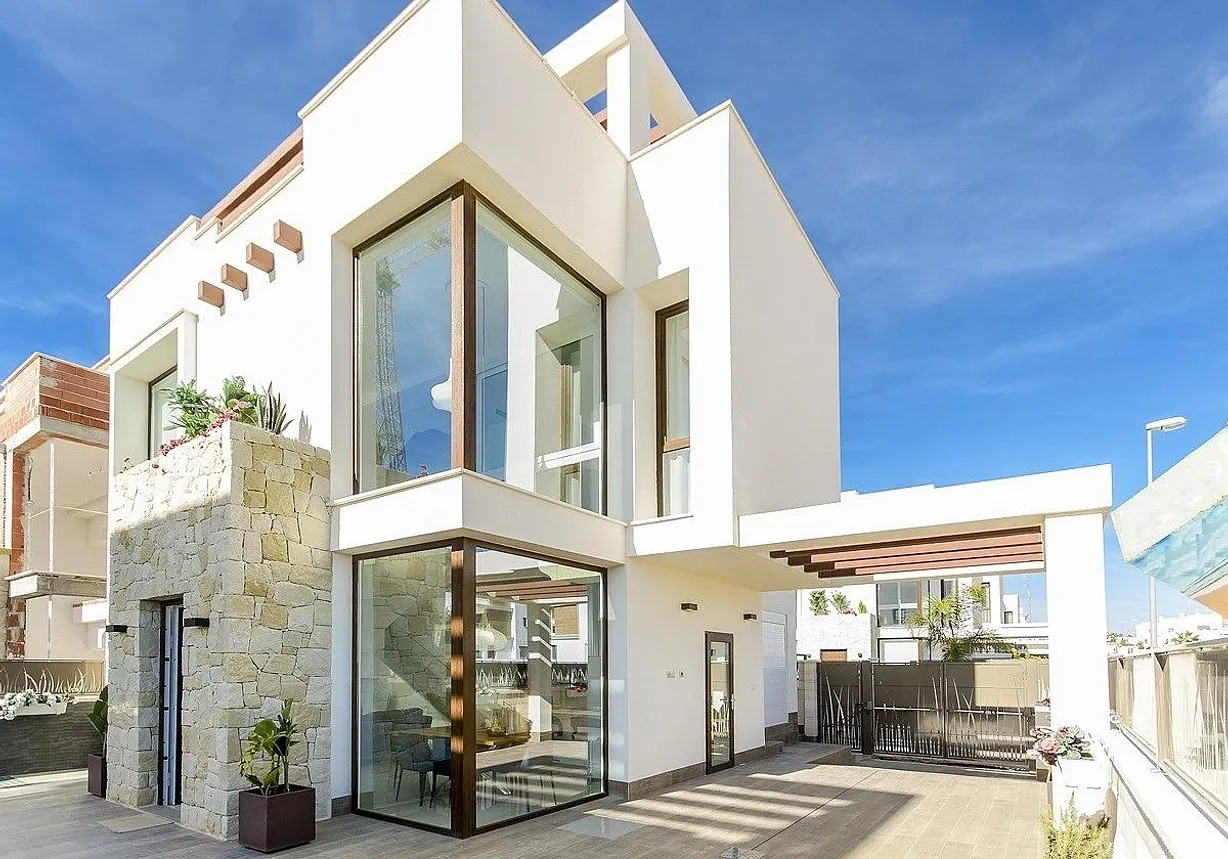 5 bedroom villa for sale - Bentley Hurst
