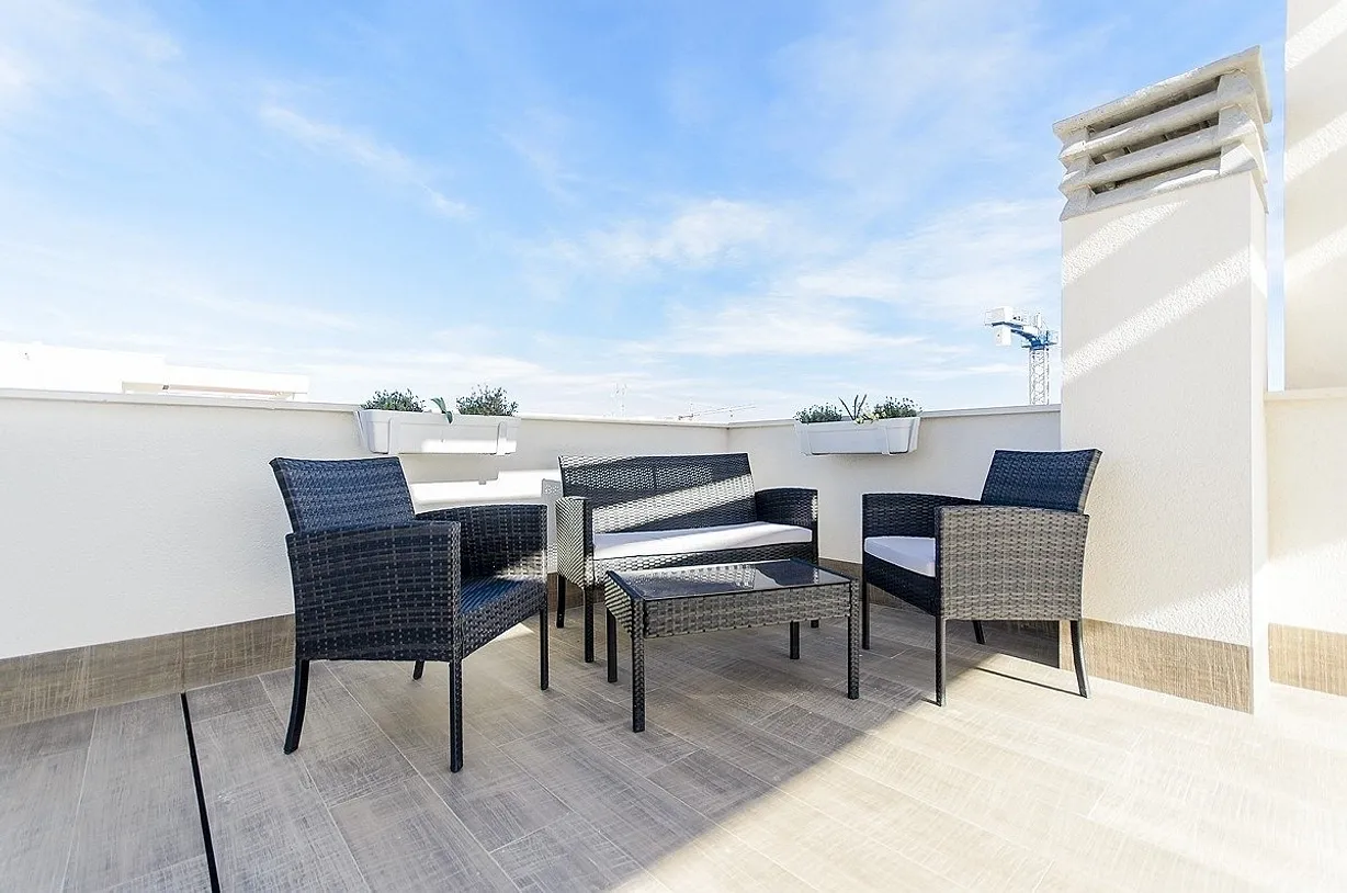 5 bedroom villa for sale - Bentley Hurst