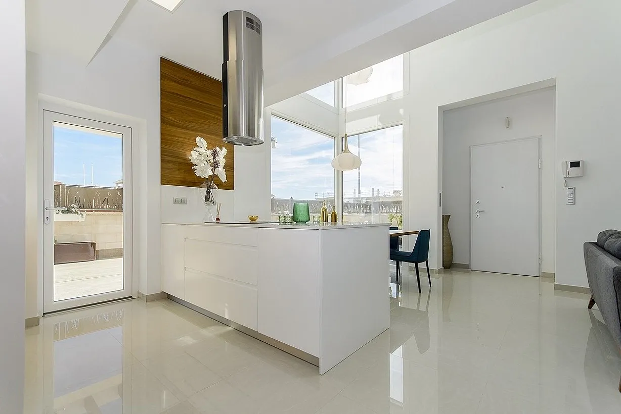5 bedroom villa for sale - Bentley Hurst