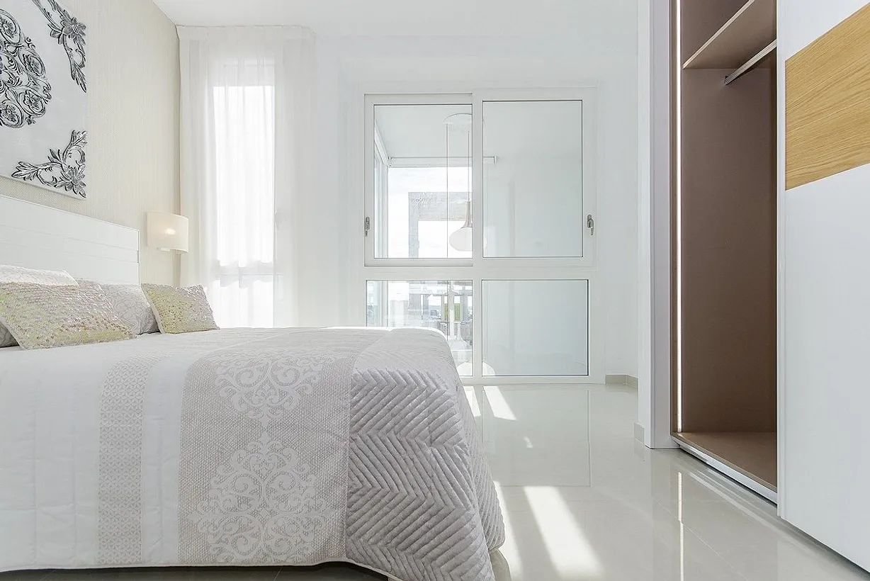 5 bedroom villa for sale - Bentley Hurst