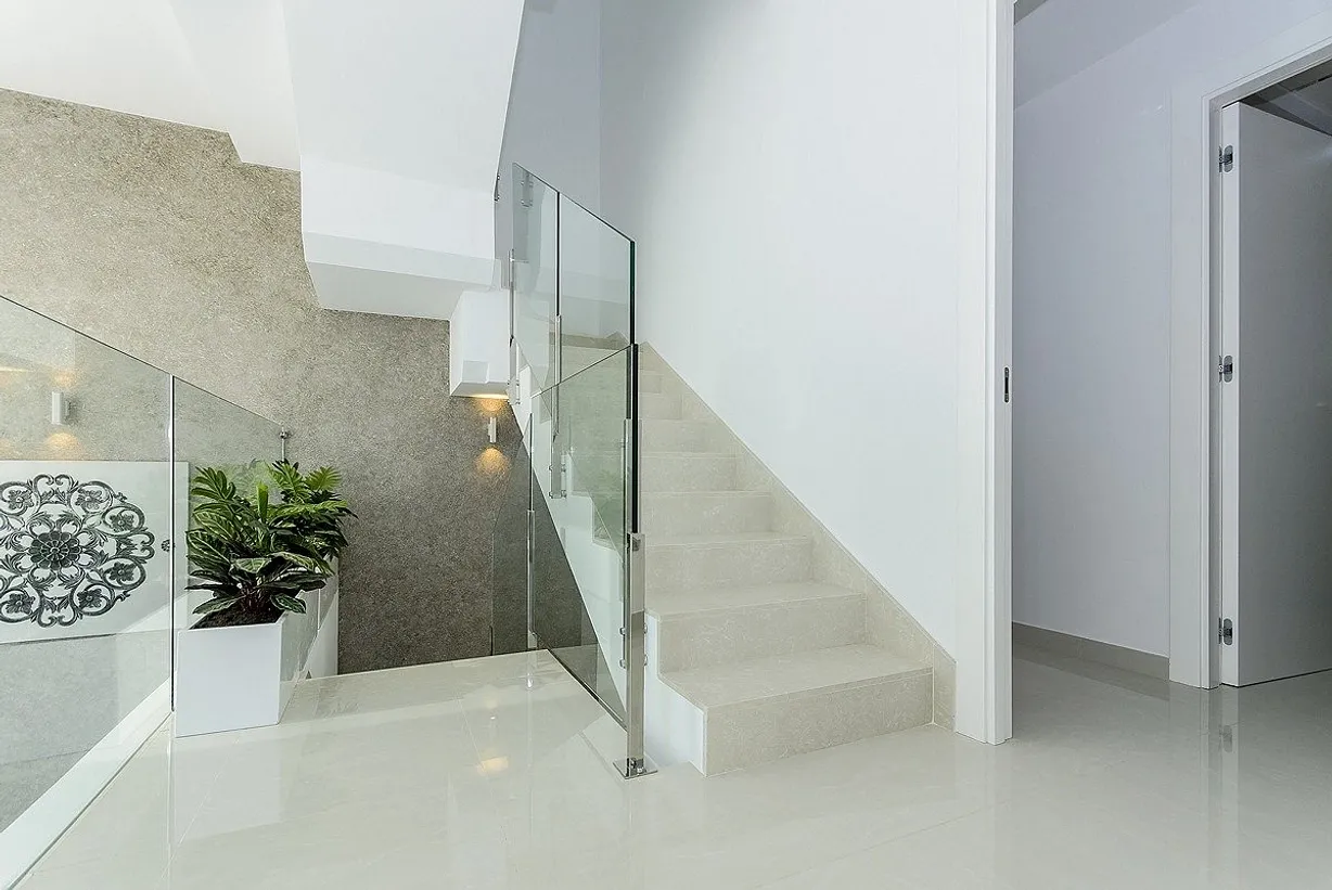 5 bedroom villa for sale - Bentley Hurst