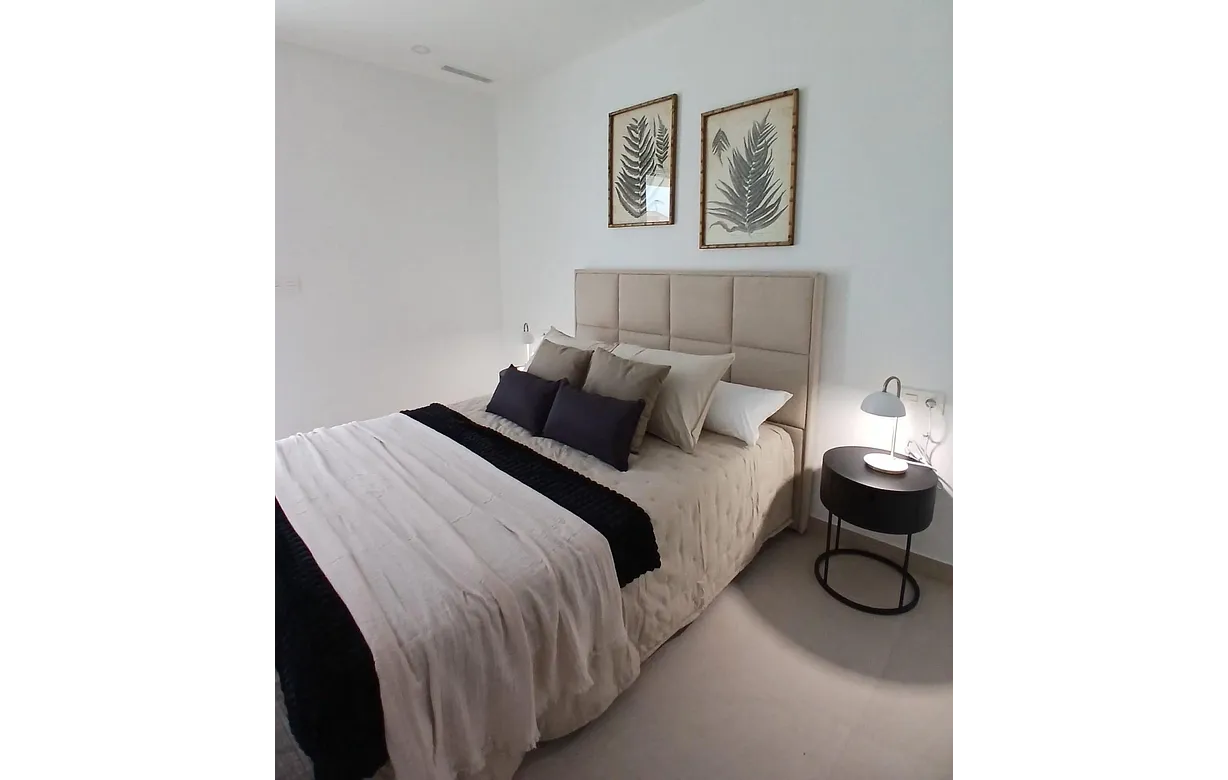3 bedroom townhouse for sale - Bentley Hurst