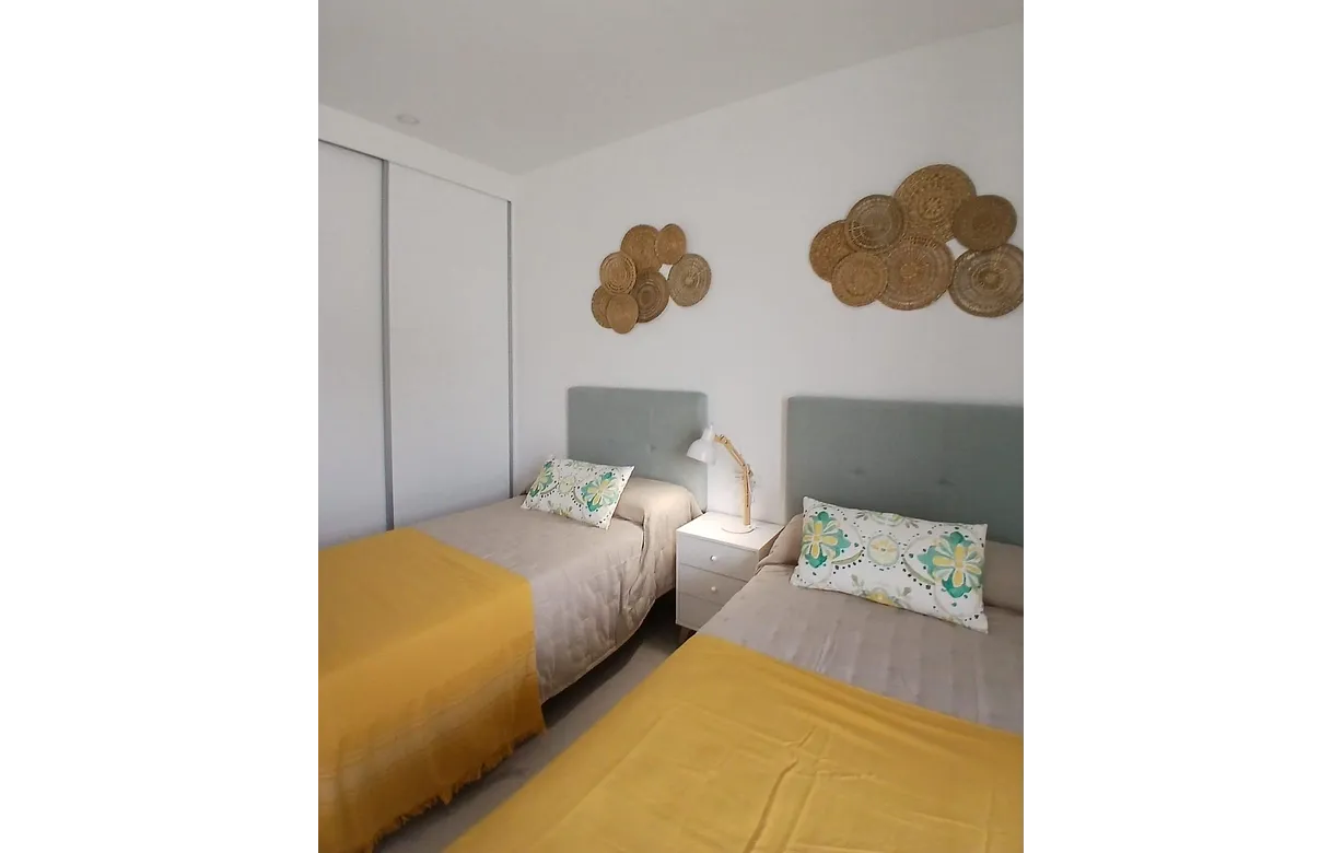 3 bedroom townhouse for sale - Bentley Hurst
