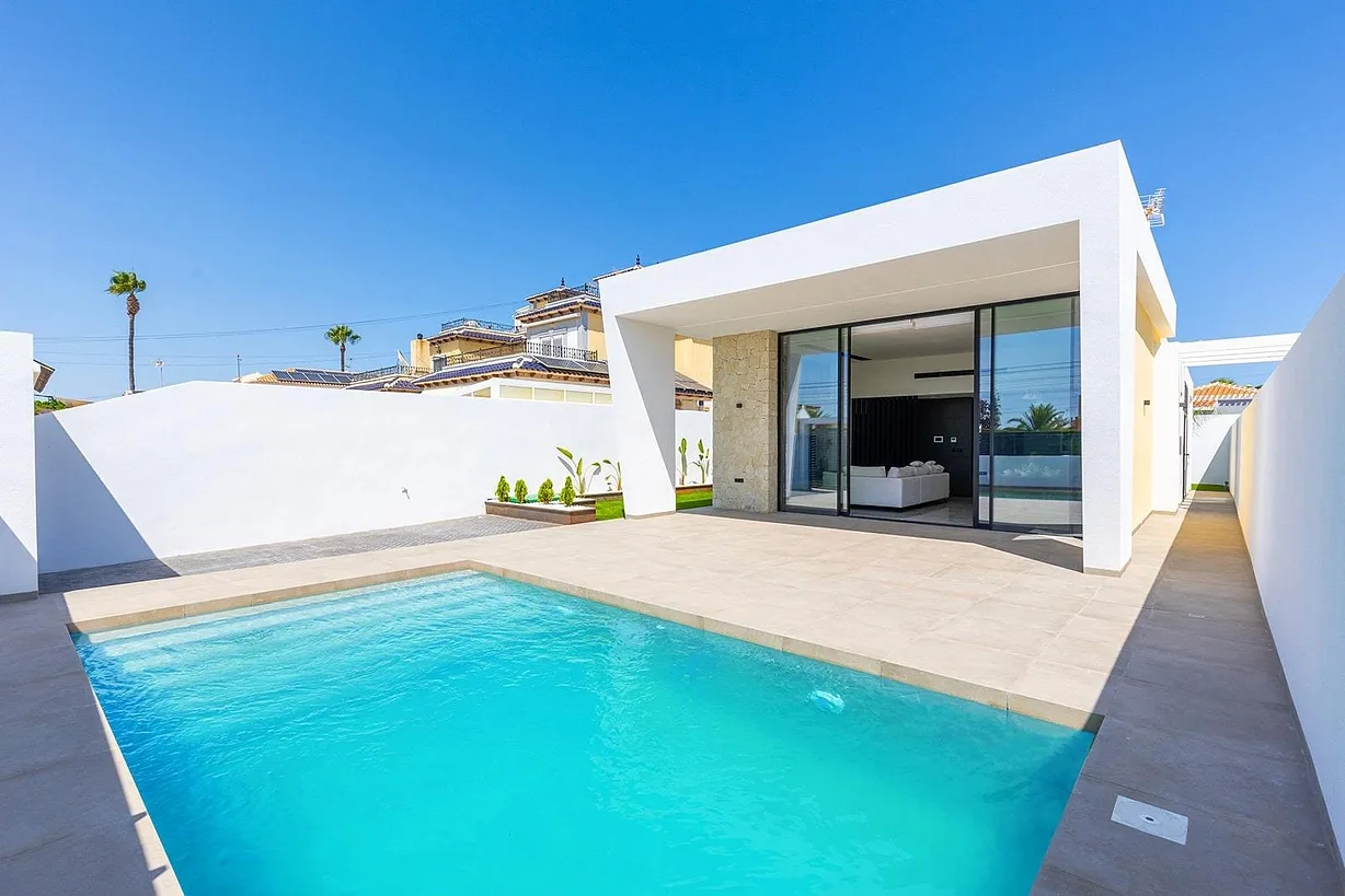 3 bedroom villa for sale - Bentley Hurst