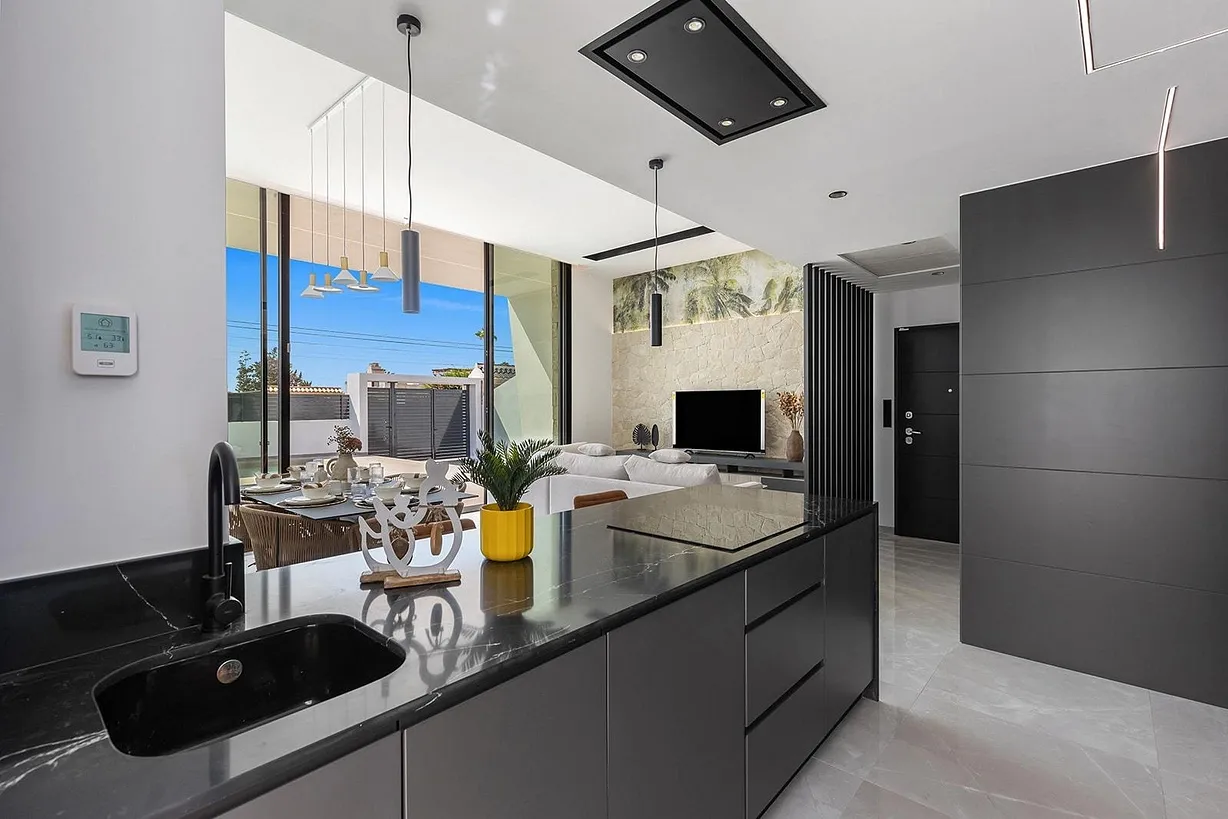 3 bedroom villa for sale - Bentley Hurst
