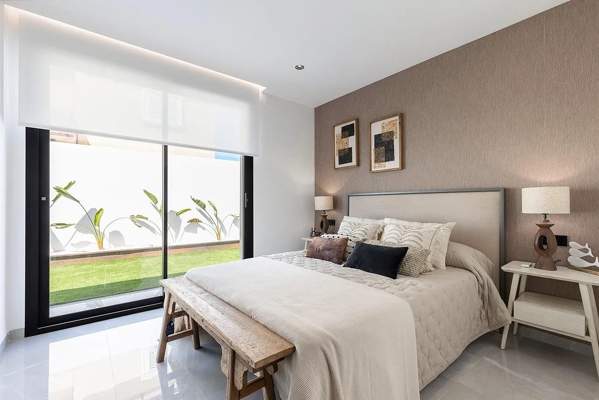 3 bedroom villa for sale - Bentley Hurst