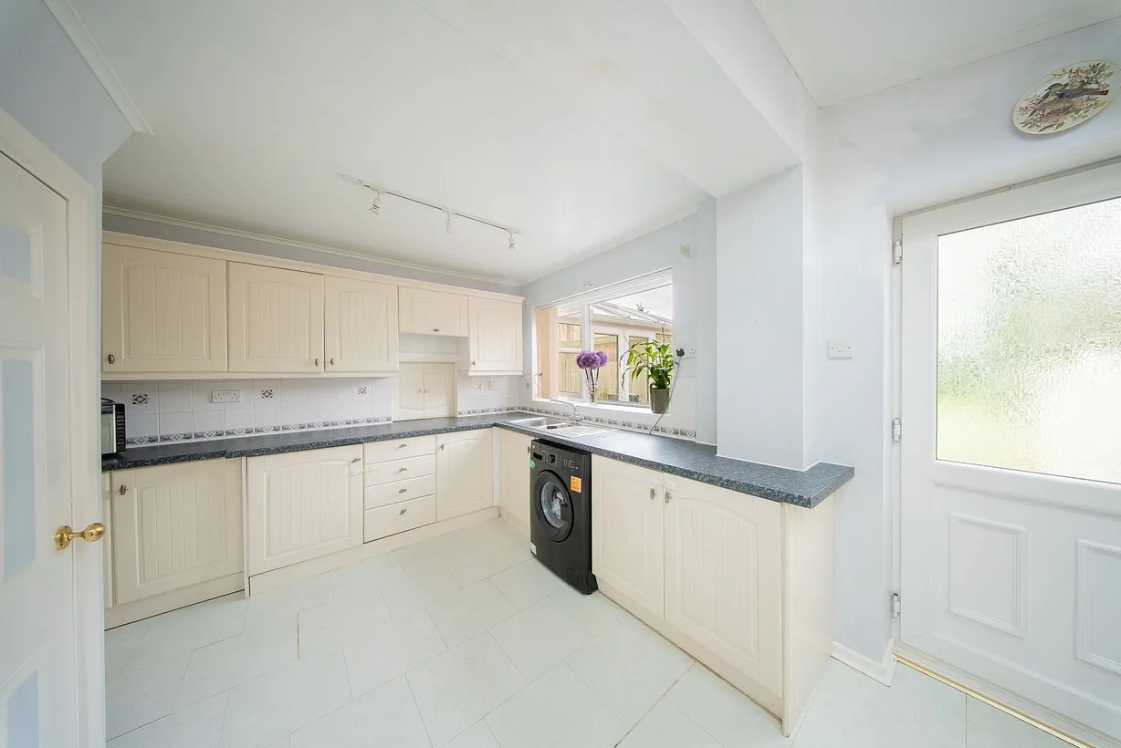 3 bedroom house for sale - Bentley Hurst
