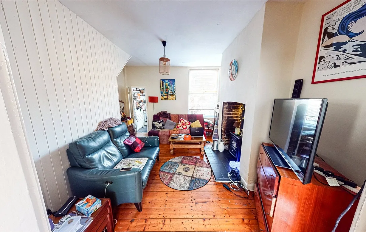 2 bedroom house for sale - Bentley Hurst