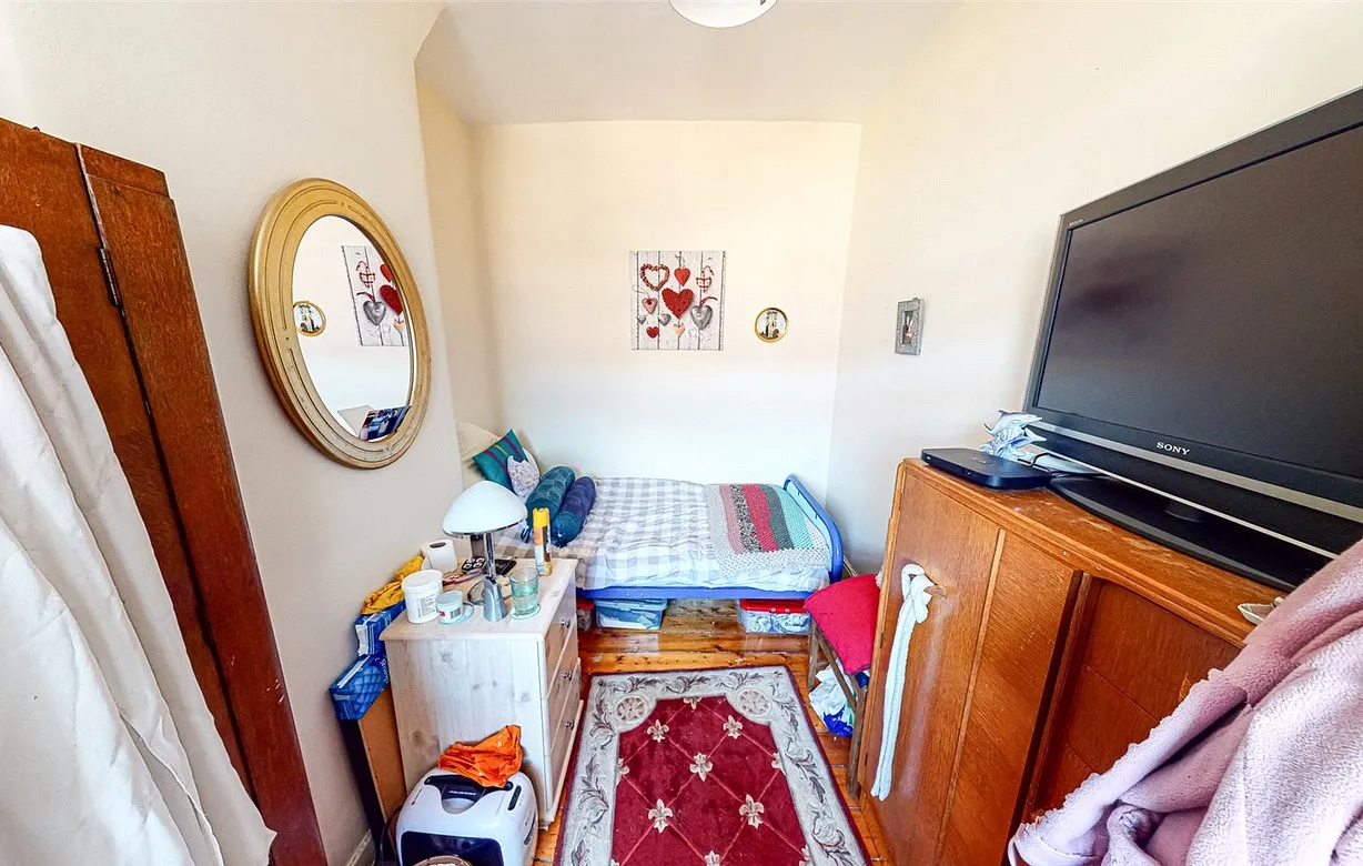 2 bedroom house for sale - Bentley Hurst