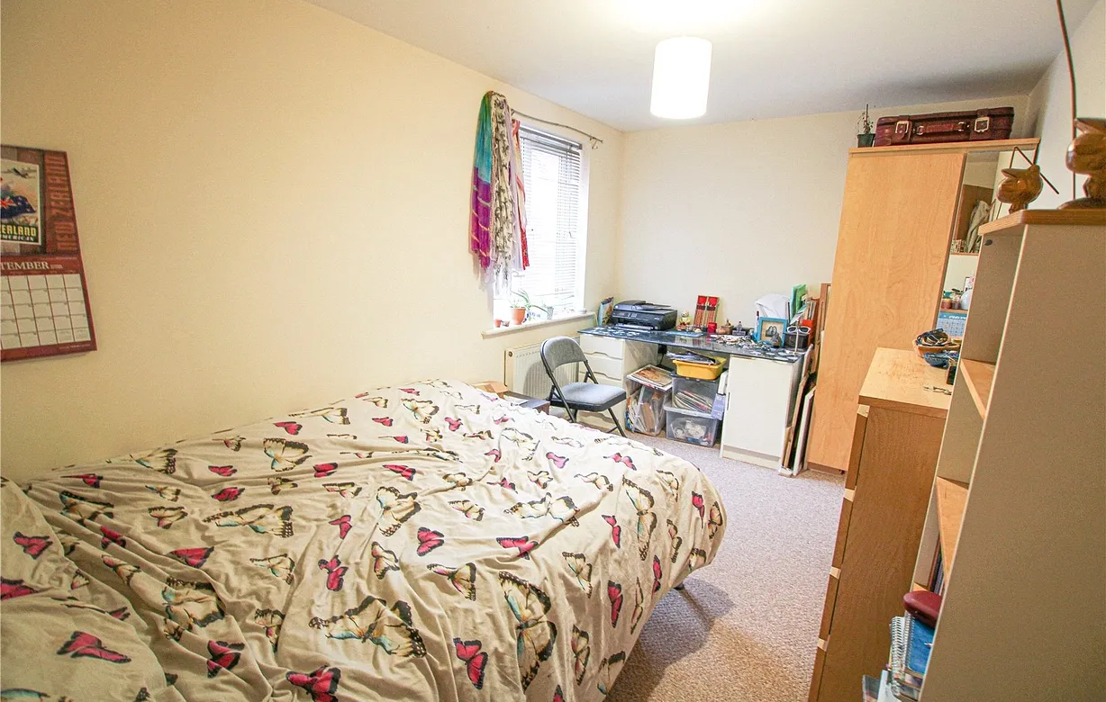 2 bedroom apartment to rent - Bentley Hurst