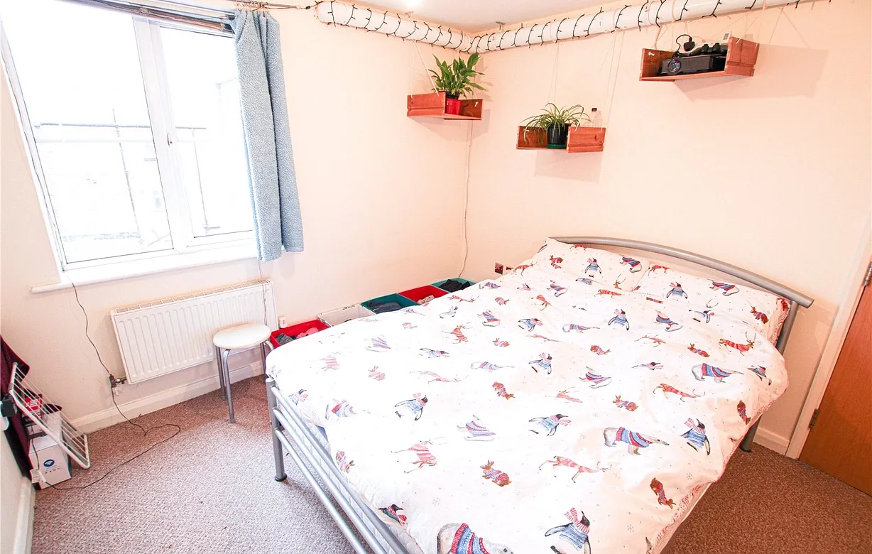 2 bedroom apartment to rent - Bentley Hurst