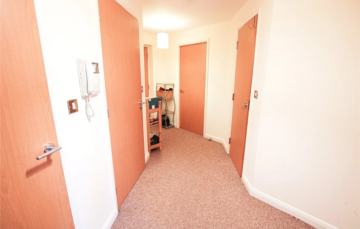 2 bedroom apartment to rent - Bentley Hurst
