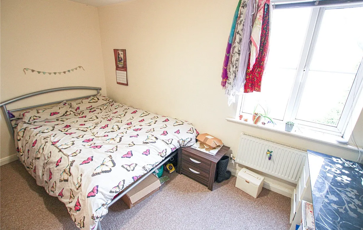 2 bedroom apartment to rent - Bentley Hurst