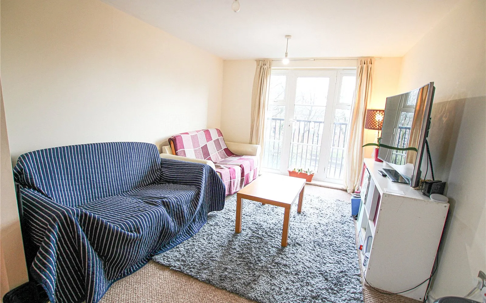 2 bedroom apartment to rent - Bentley Hurst