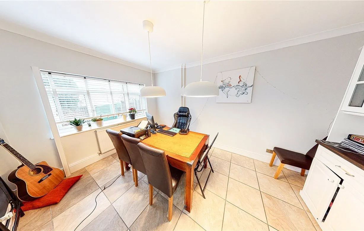 4 bedroom house for sale - Bentley Hurst