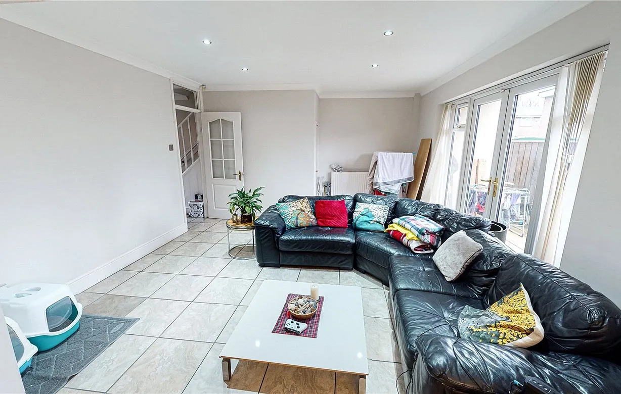 4 bedroom house for sale - Bentley Hurst