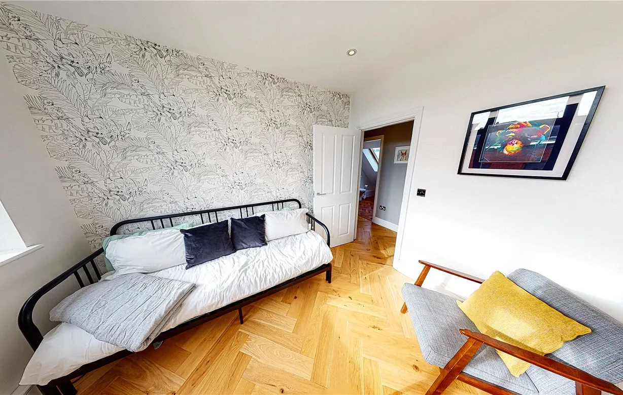 3 bedroom apartment for sale - Bentley Hurst