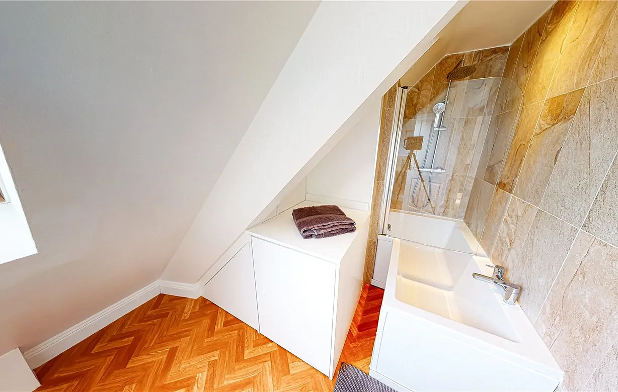 3 bedroom apartment for sale - Bentley Hurst