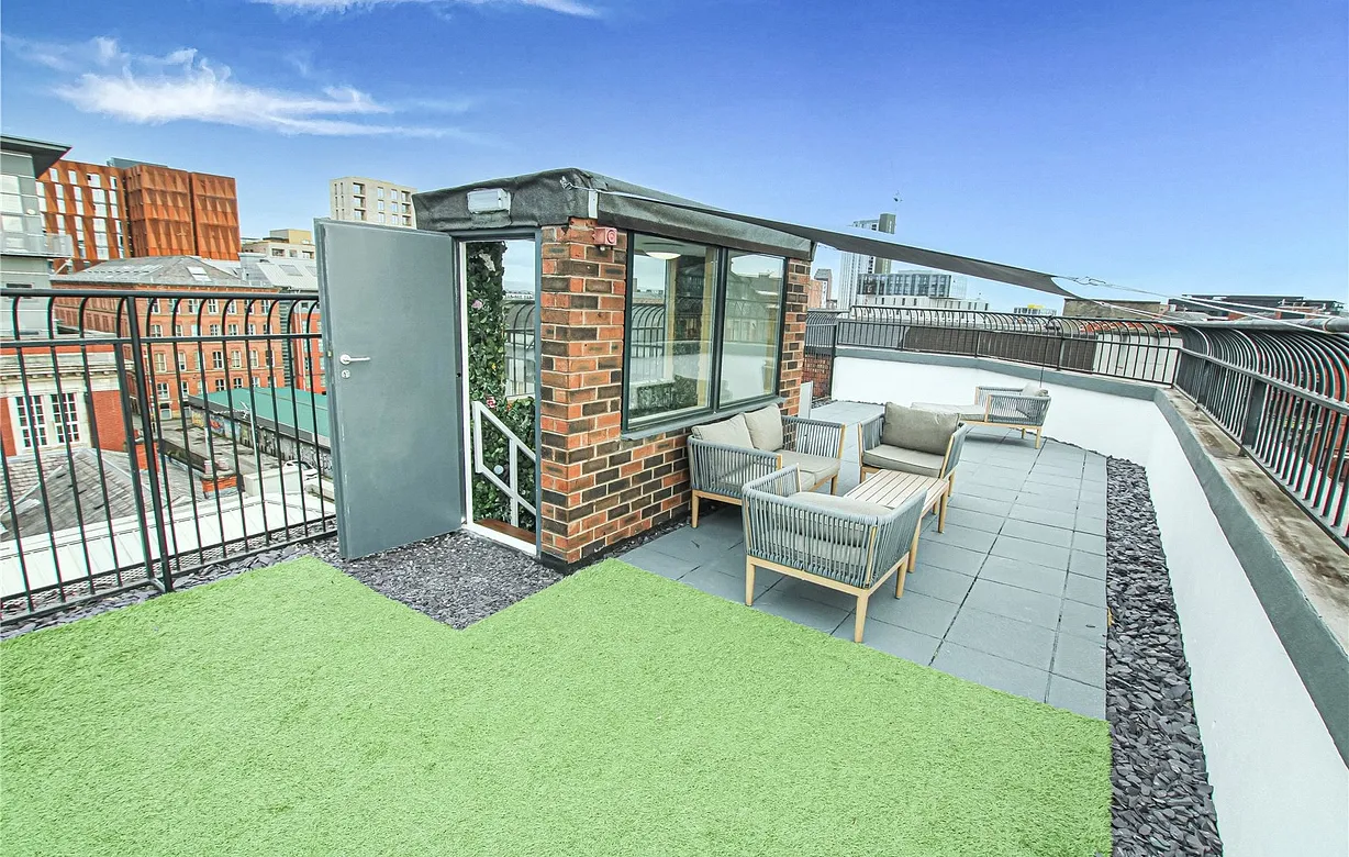 3 bedroom apartment for sale - Bentley Hurst