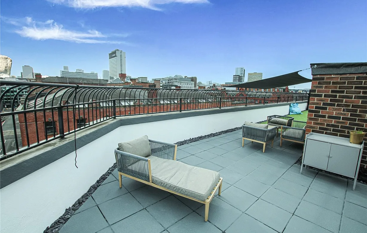 3 bedroom apartment for sale - Bentley Hurst