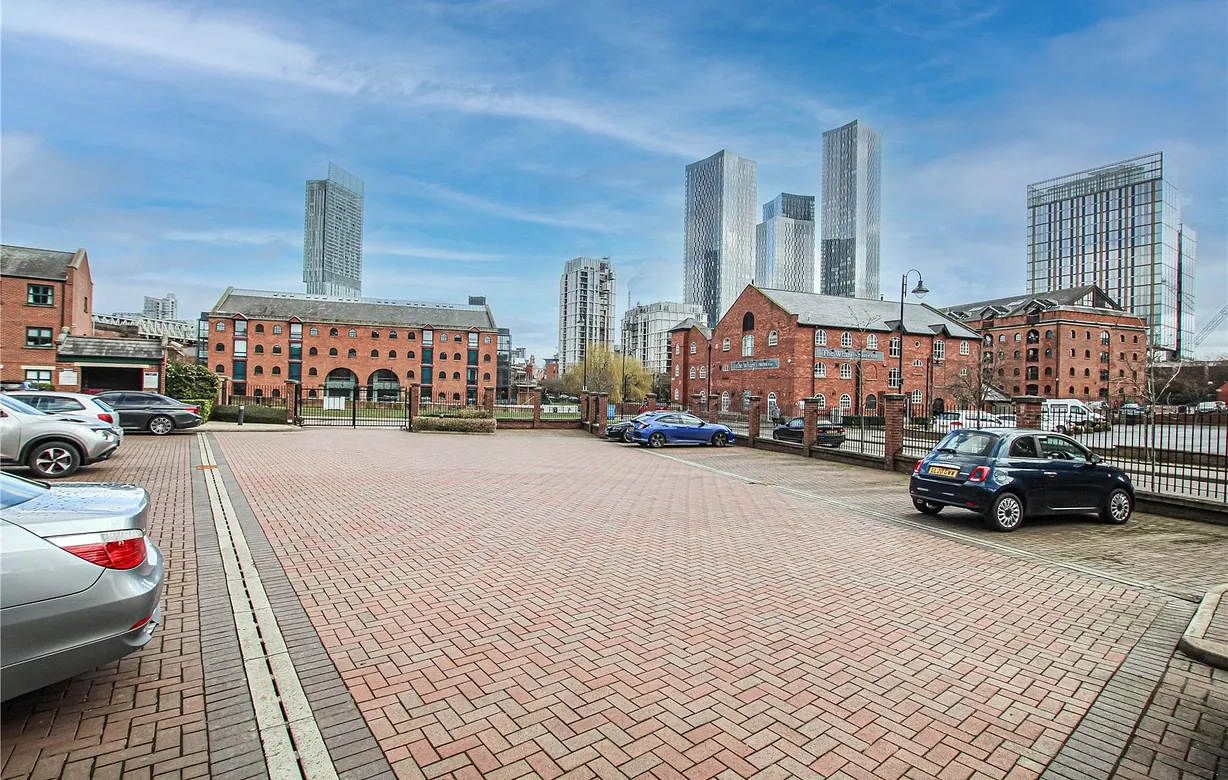 1 bedroom apartment for sale - Bentley Hurst