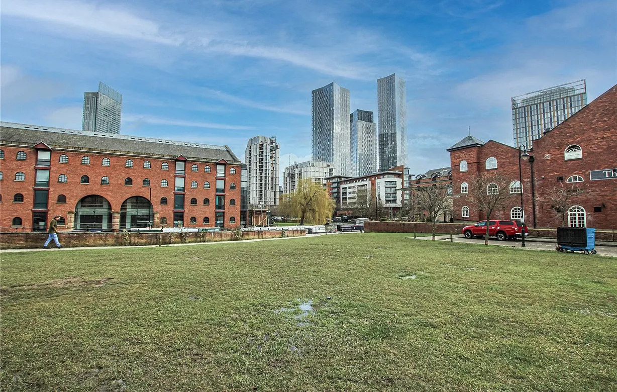 1 bedroom apartment for sale - Bentley Hurst