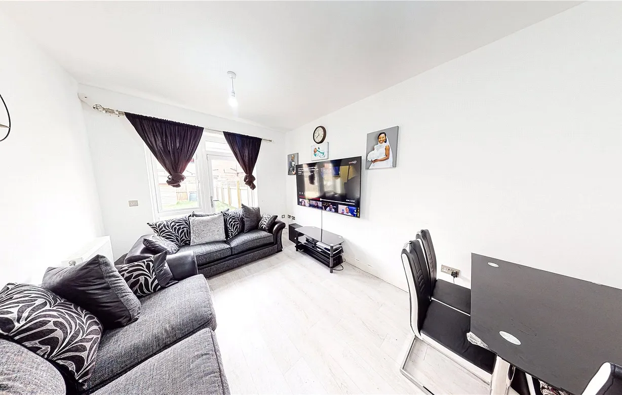 4 bedroom house for sale - Bentley Hurst