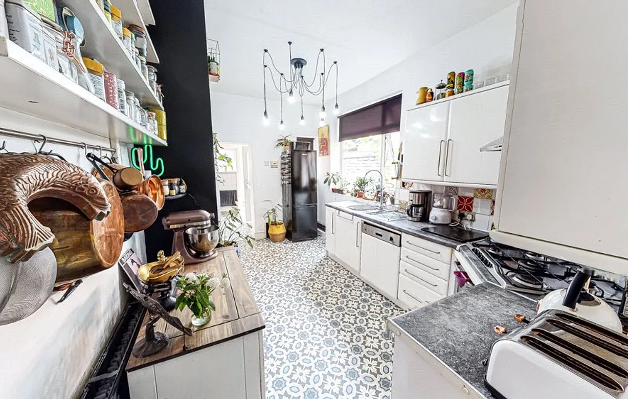 3 bedroom house for sale - Bentley Hurst