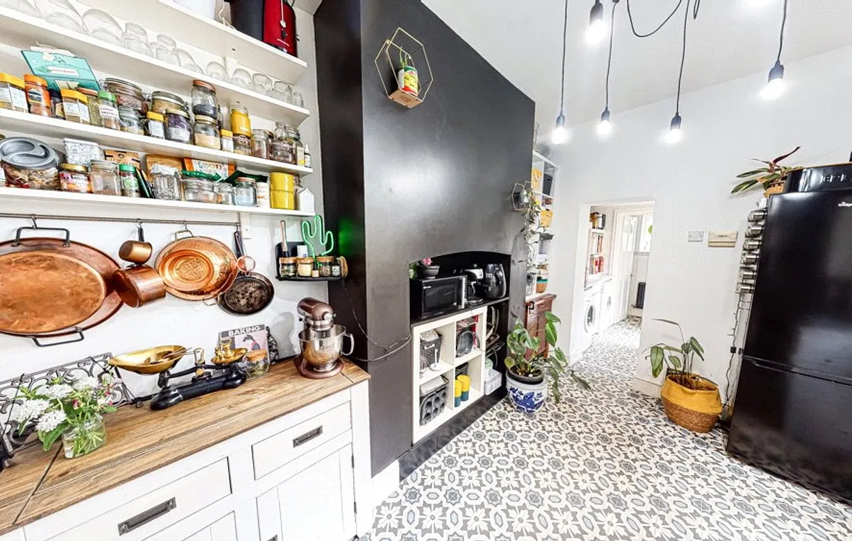 3 bedroom house for sale - Bentley Hurst