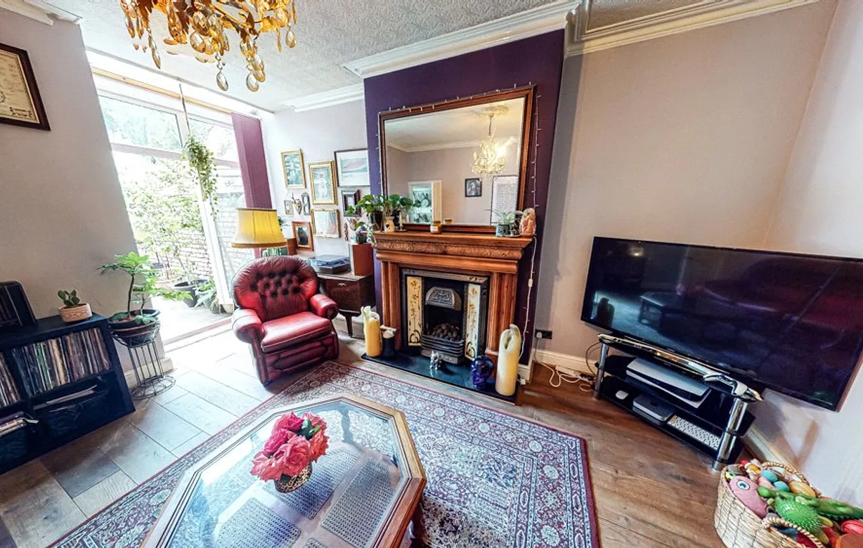 3 bedroom house for sale - Bentley Hurst