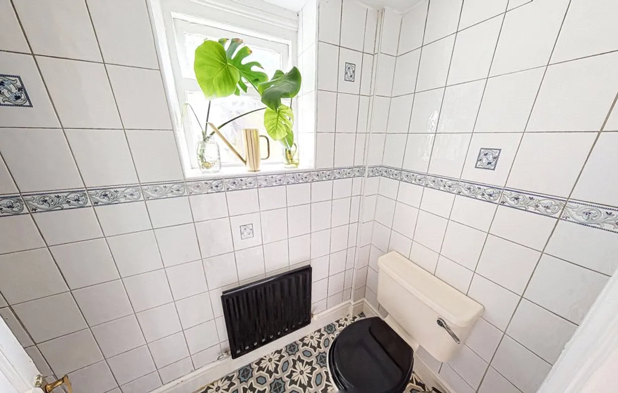 3 bedroom house for sale - Bentley Hurst