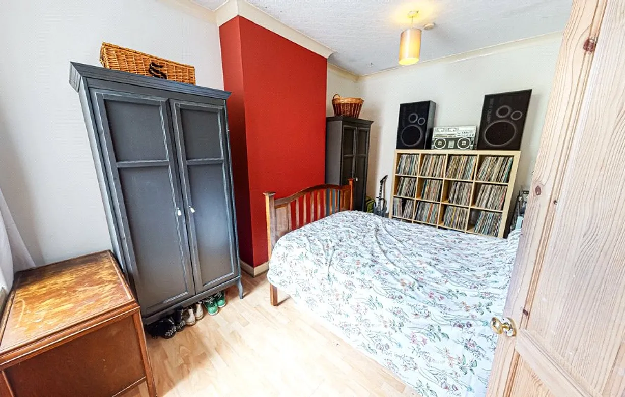 3 bedroom house for sale - Bentley Hurst