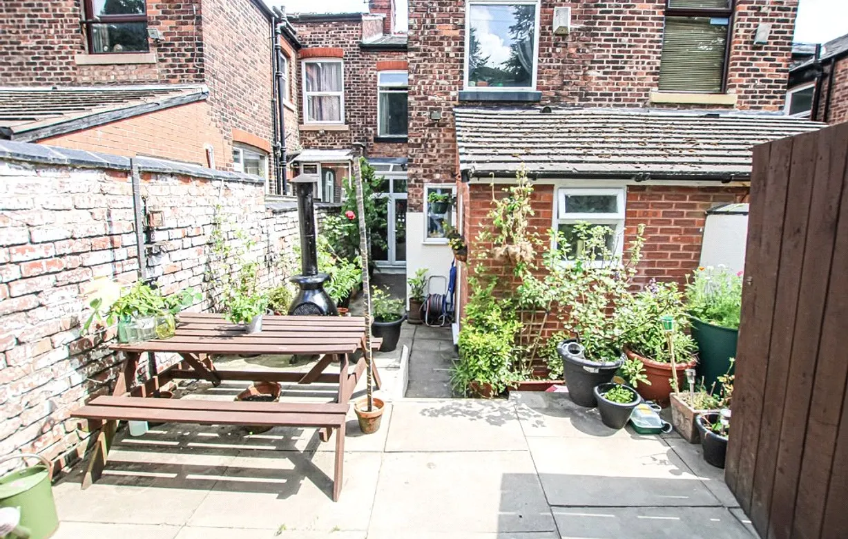 3 bedroom house for sale - Bentley Hurst