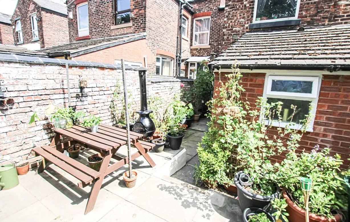 3 bedroom house for sale - Bentley Hurst