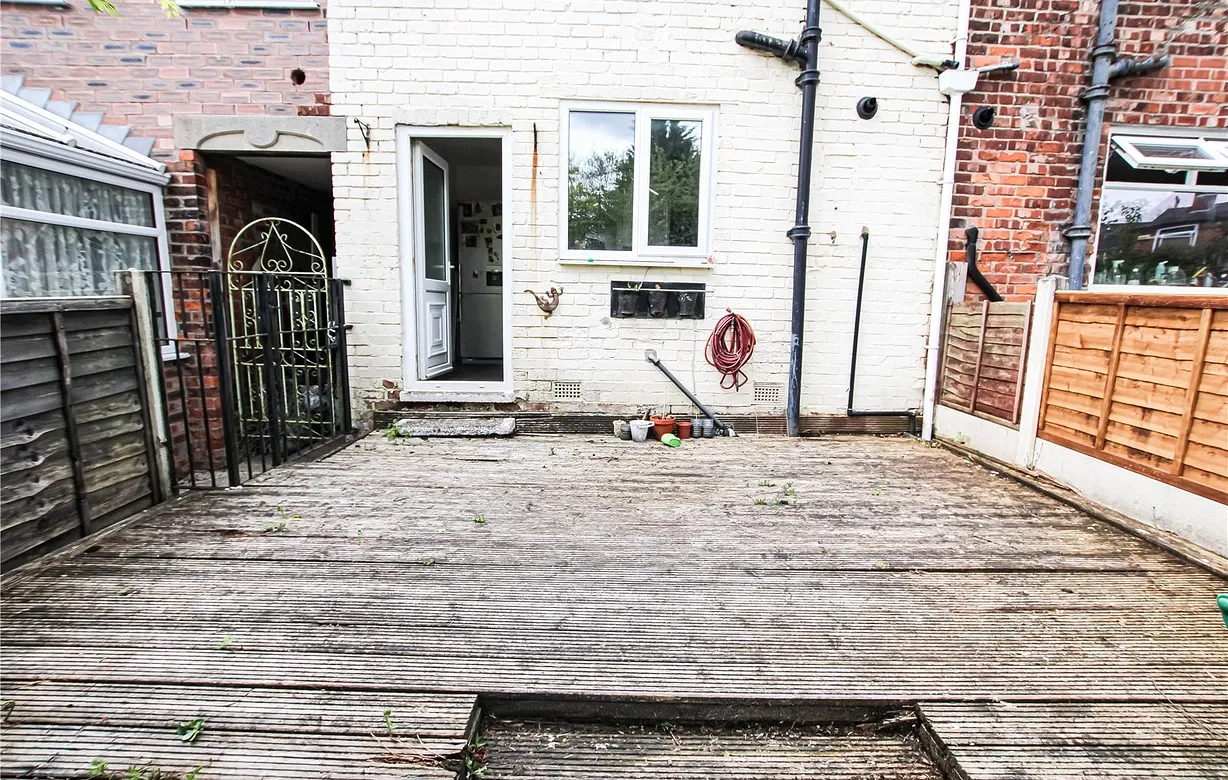 2 bedroom house for sale - Bentley Hurst